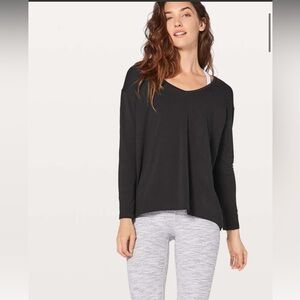 Lululemon Back in Action Black Scoop Neck Long Sleeve Size 10